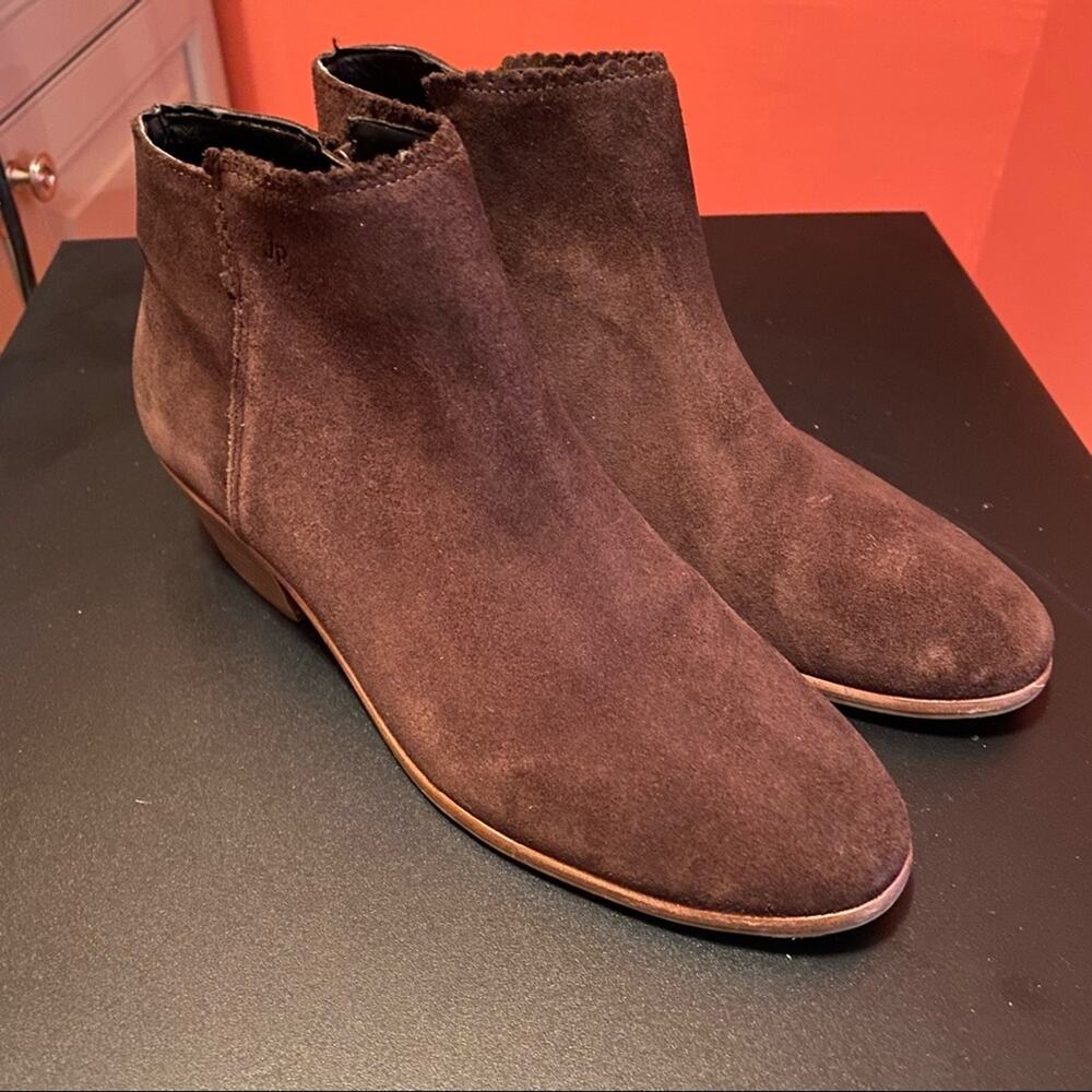 Jack Rogers Bailee Booties 9 Brown Suede Ankle Boots Dark Academia Preppy Boho